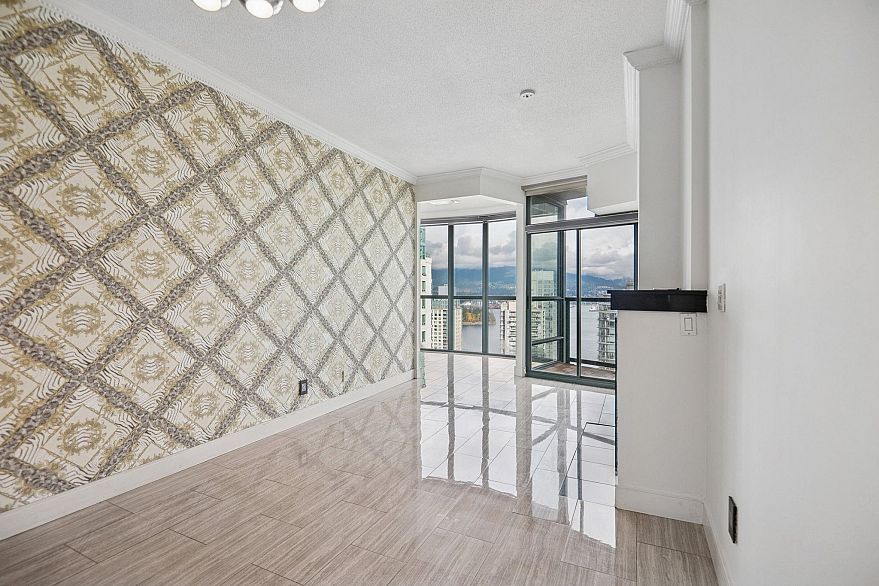 2608 1239 W Georgia Street