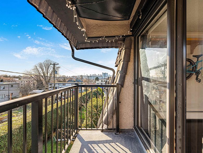 306 2222 Cambridge Street