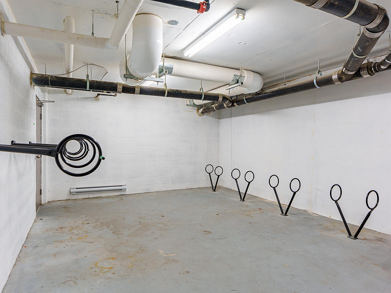 801 221 Union Street