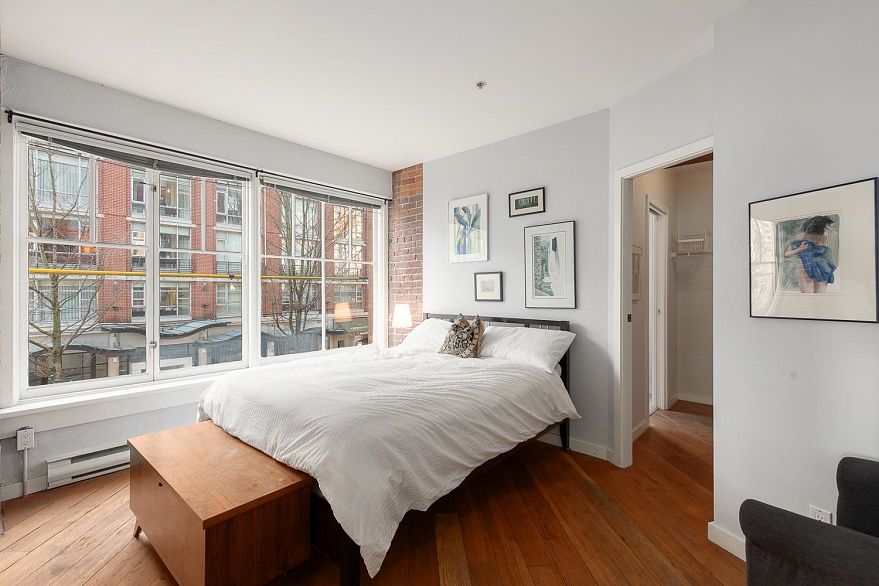 207 1178 Hamilton Street