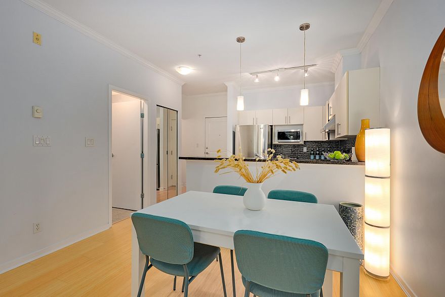 304 1388 Nelson Street