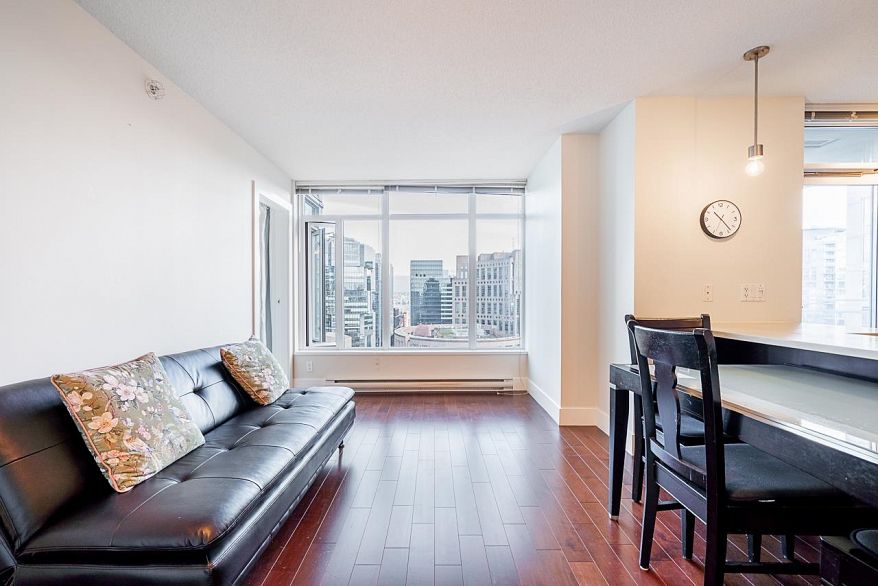 2504 888 Homer Street