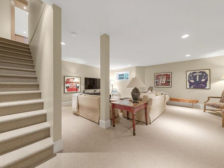 28 5650 Hampton Place