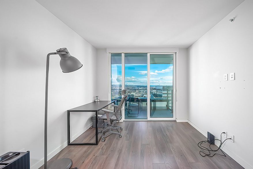 2605 8189 Cambie Street