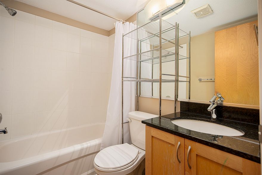 1732 E Georgia Street