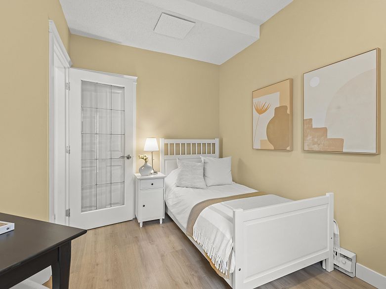 103 1100 W 7th Avenue