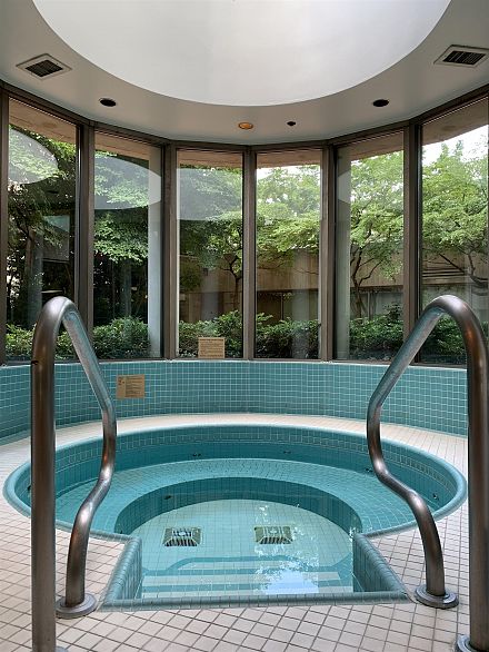 1606 909 Burrard Street