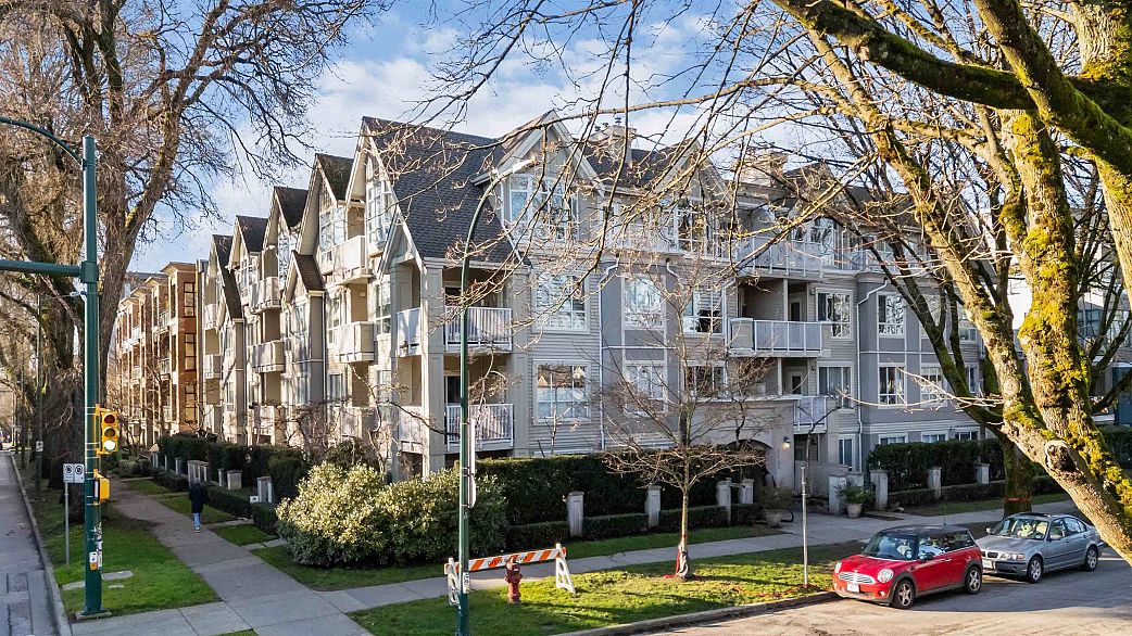 104 2755 Maple Street