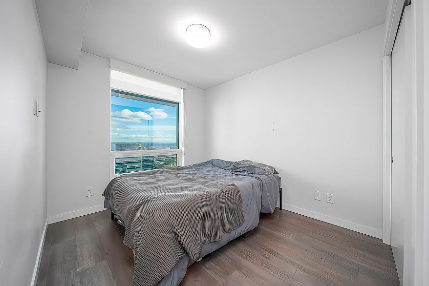 2605 8189 Cambie Street