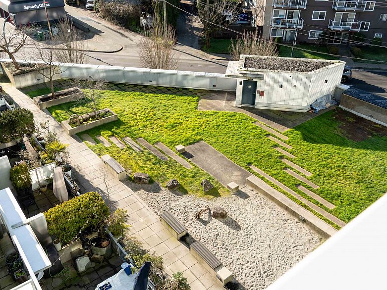 706 2770 Sophia Street