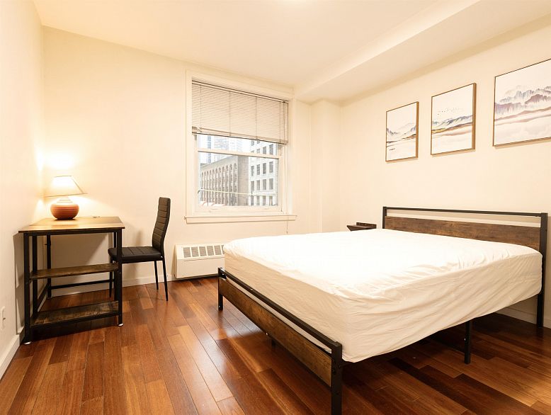 205 440 RICHARDS STREET, Vancouver BC V6B 2Z3