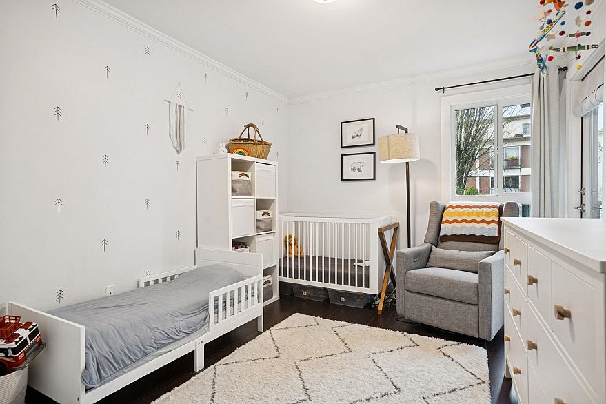 213 808 E 8th Avenue