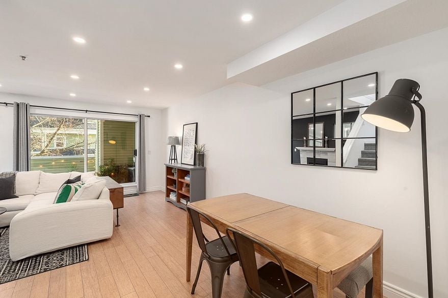 15 4157 Sophia Street