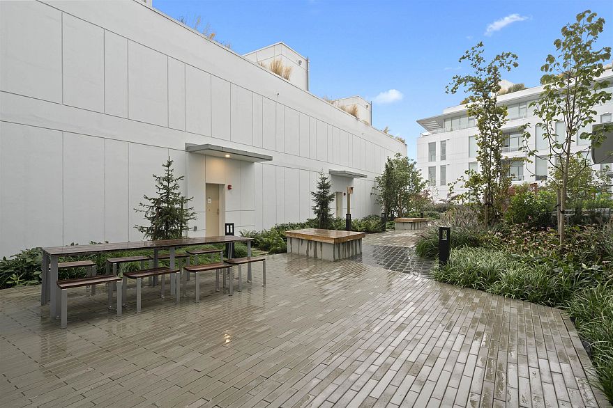 609 3438 Sawmill Crescent