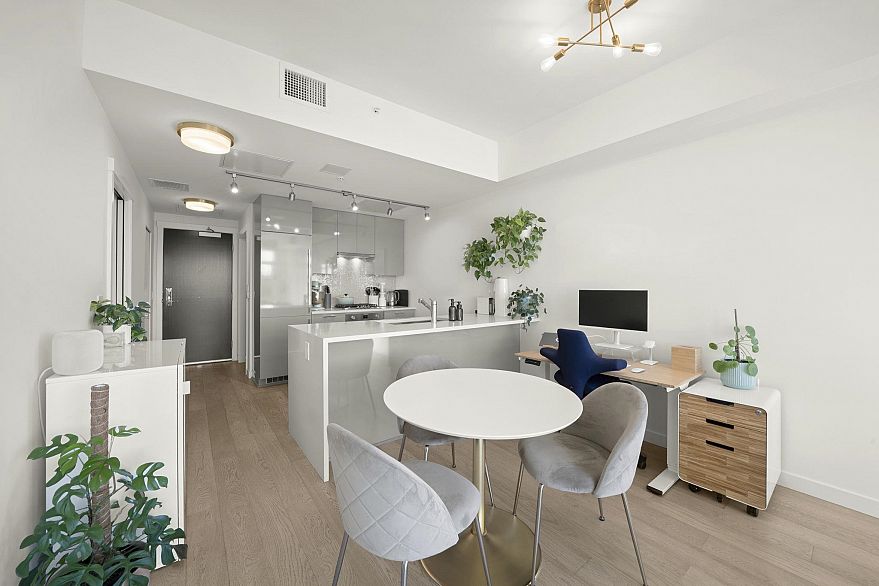 401 4171 Cambie Street