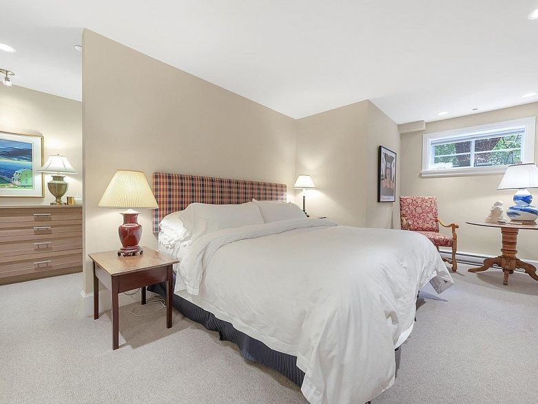 28 5650 Hampton Place