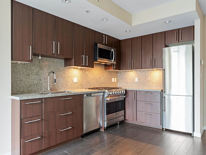 1006 108 W 1st Avenue