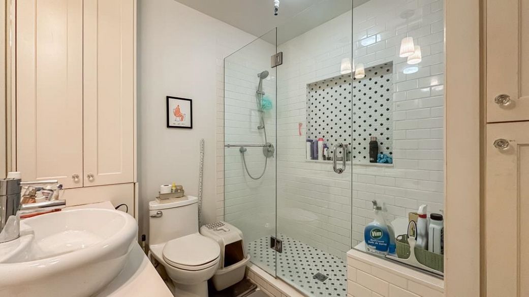 64 777 Burrard Street