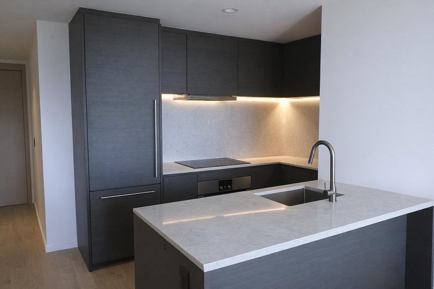 1001 1482 Robson Street