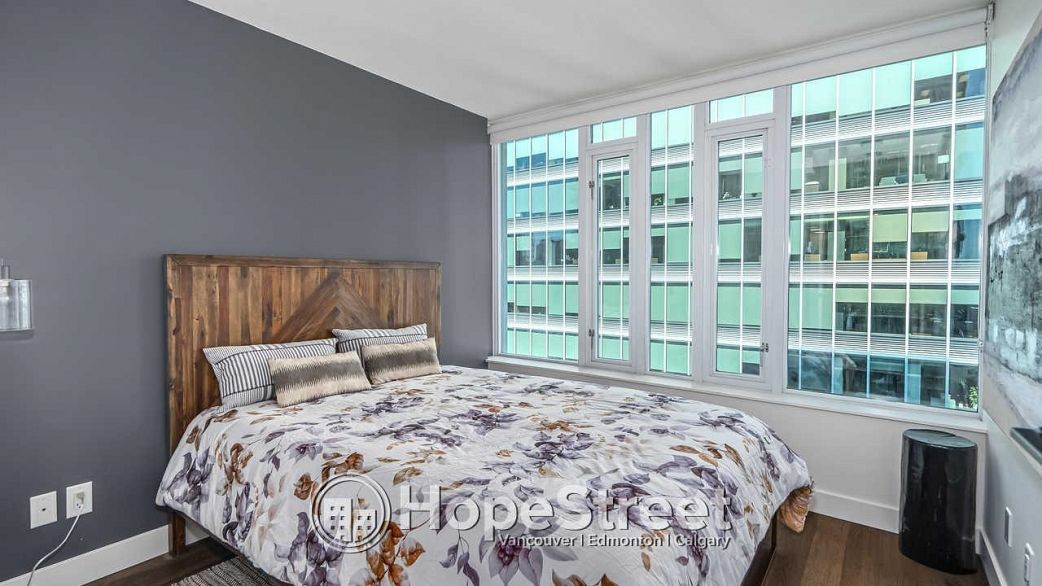 2207 610 GRANVILLE STREET, Vancouver BC V6C 3J3