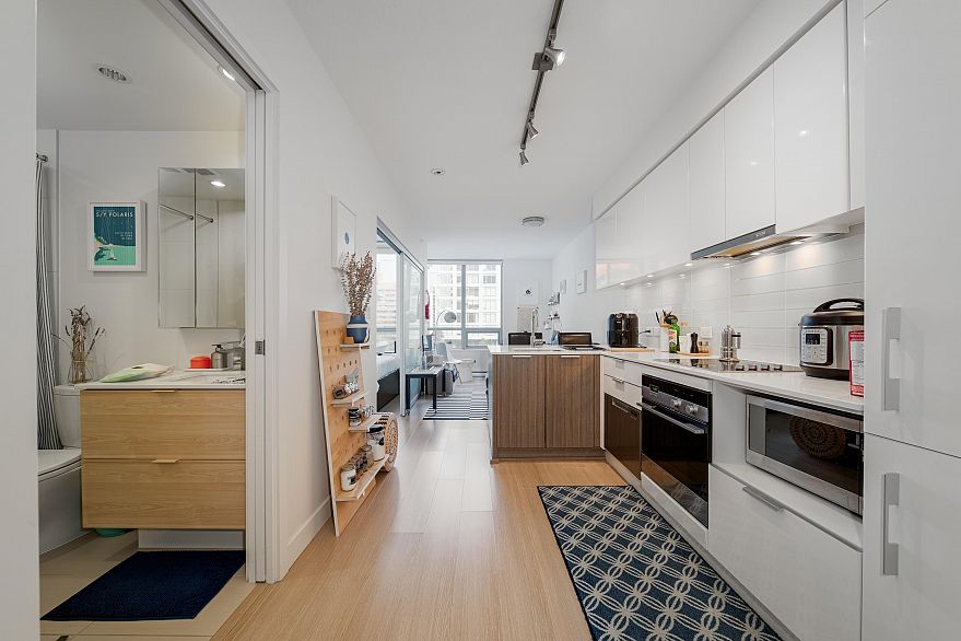 1003 1308 Hornby Street