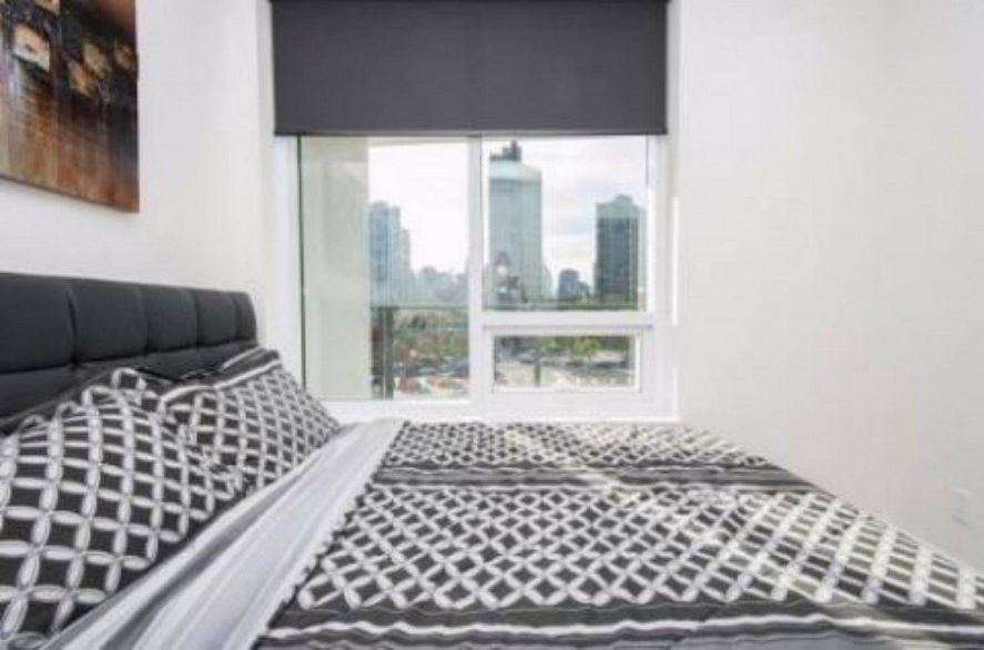 1126 68 SMITHE STREET, Vancouver BC V6B 0P3