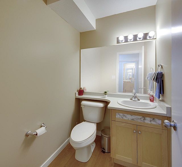 3380 Marquette Crescent