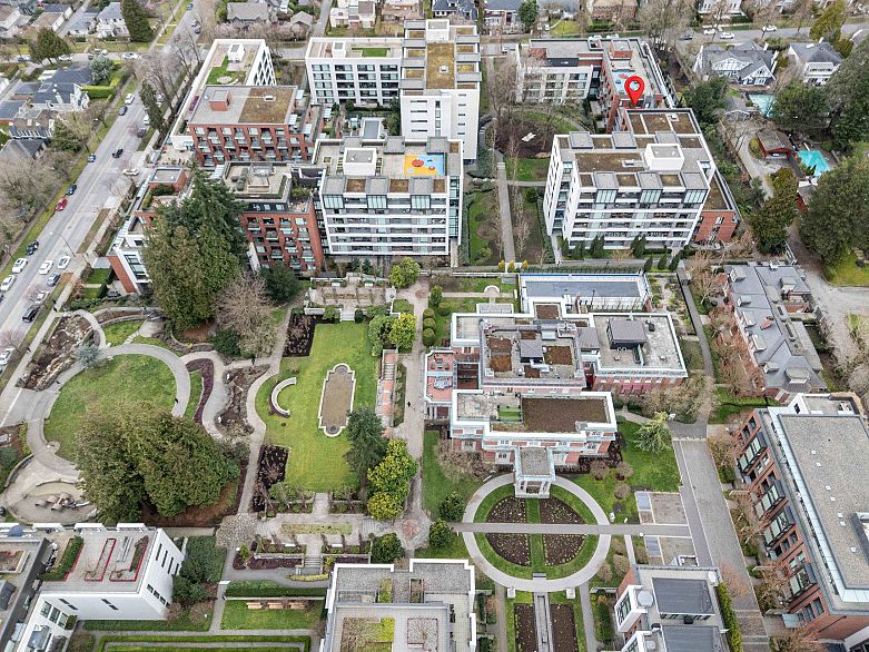 210 7128 Adera Street