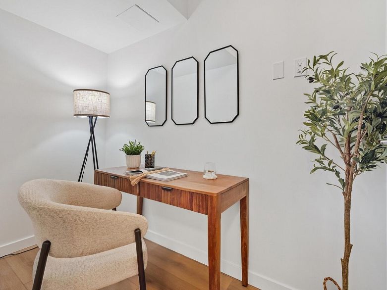 1407 1003 Pacific Street