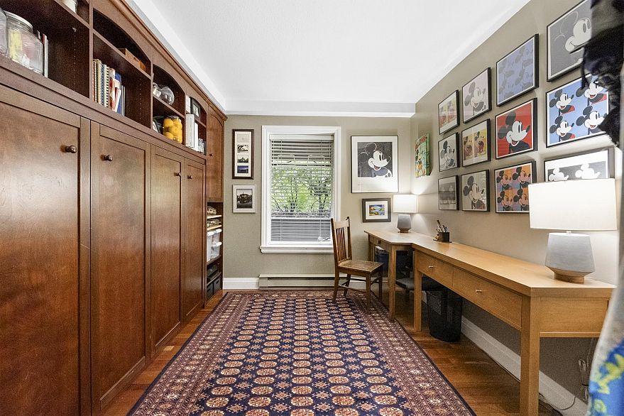 103 828 Gilford Street