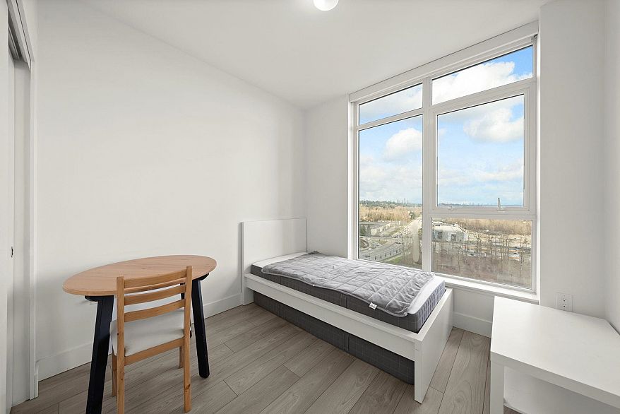 1405 3581 E Kent Avenue North