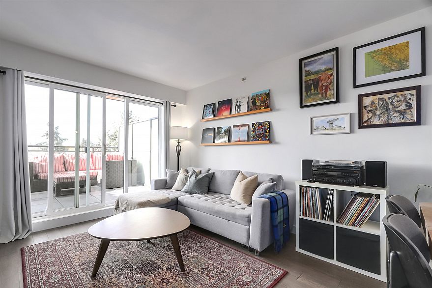 403 688 E 18th Avenue