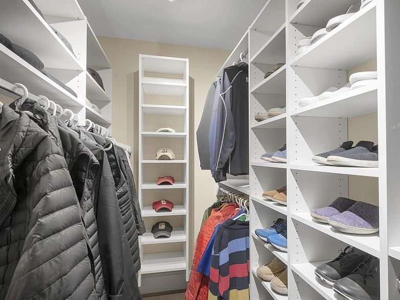 28 5650 Hampton Place