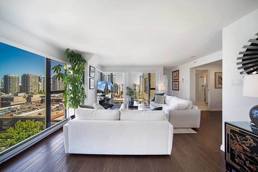 1105 1155 Homer Street