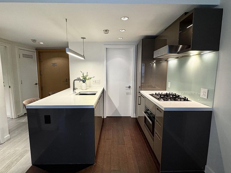 902 777 RICHARDS STREET, Vancouver BC V6B 0M6