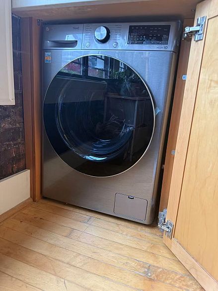 64 777 Burrard Street