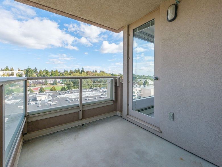 802 2108 W 38th Avenue