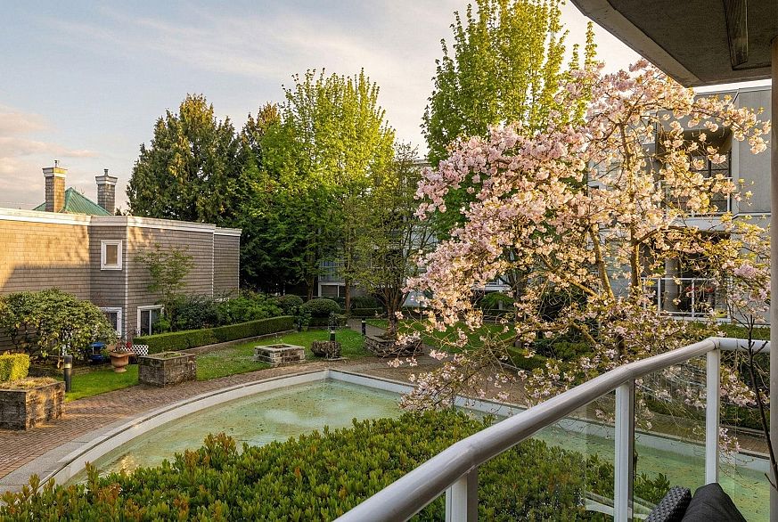 212 8450 Jellicoe Street