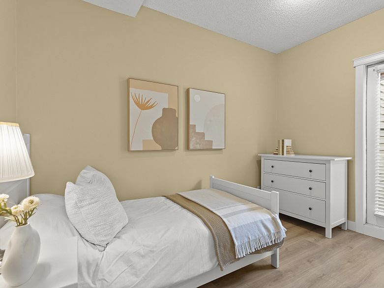 103 1100 W 7th Avenue