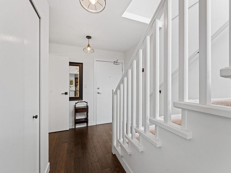 PH12 2150 E Hastings Street