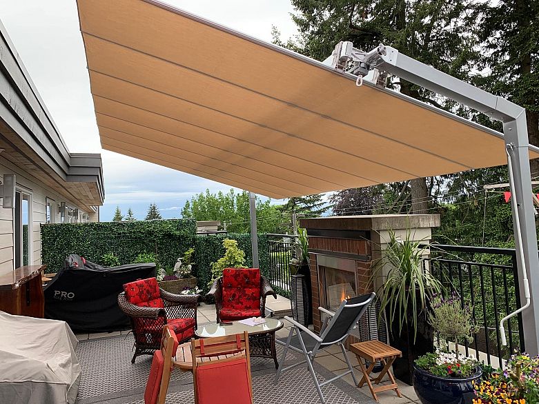 PH7 5555 Dunbar Street