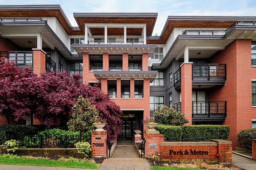 PH2 7988 Yukon Street