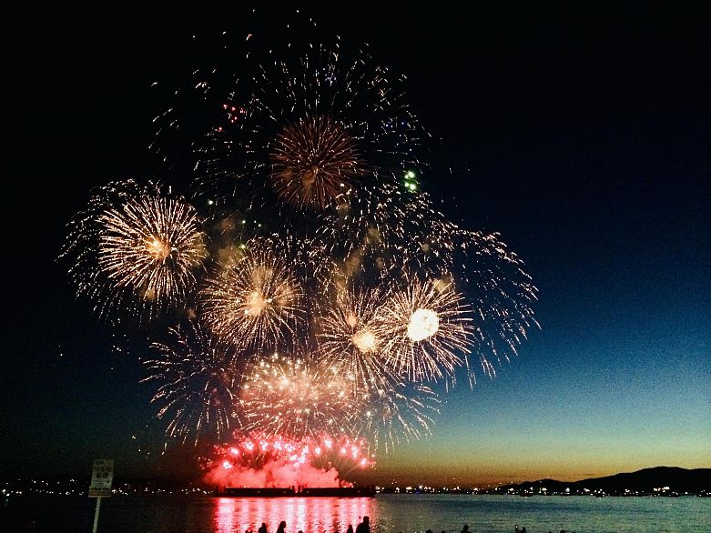 1103 1221 Bidwell Street