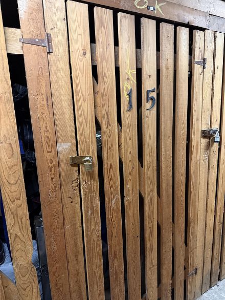 215 830 E 7th Avenue