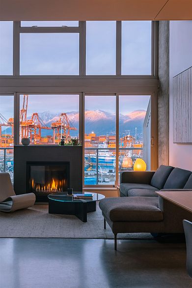 405 289 Alexander Street