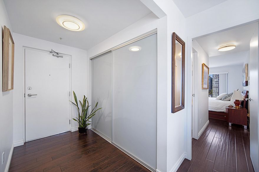 1105 1155 Homer Street