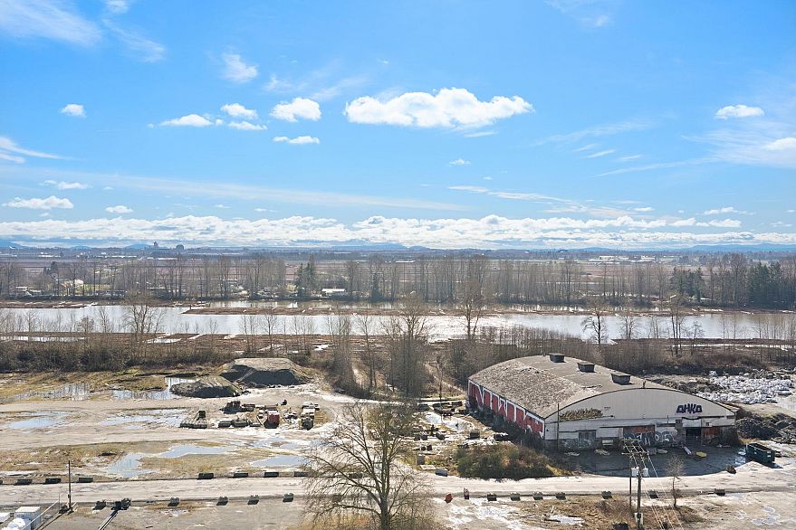 1405 3581 E Kent Avenue North