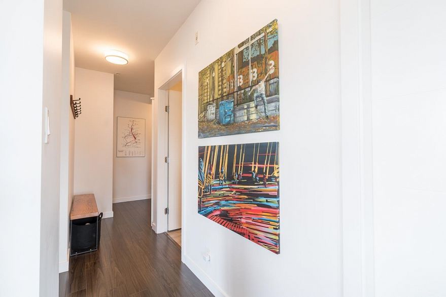 306 202 E 24th Avenue