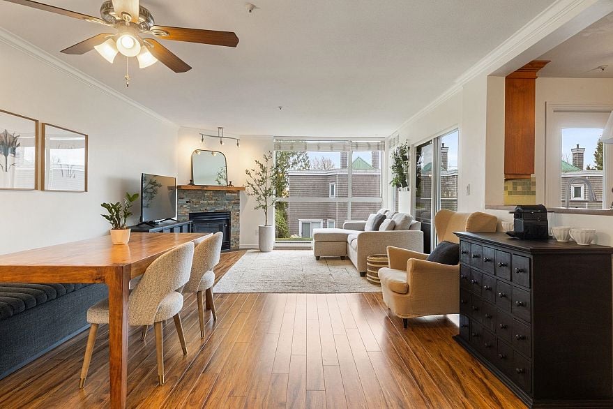 212 8450 Jellicoe Street