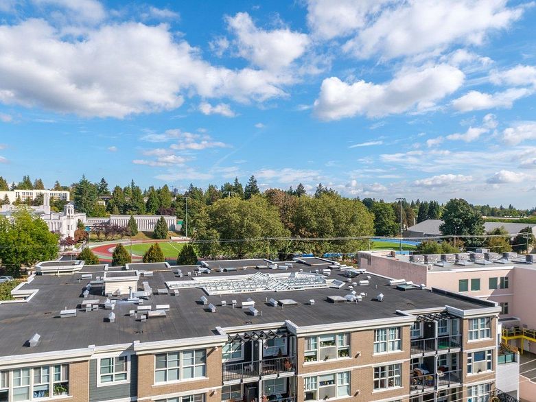 802 2108 W 38th Avenue